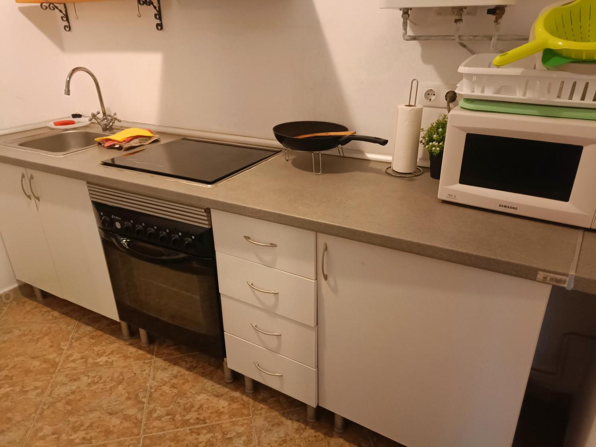 Bedroom With Private Bathroom And Two-Bedroom Family Suite In Quiet Forest Country House 80M2 Large Swimming Pool Music Town Lliria The Garden And Swimmingpool And Garden Are Shared Kamer foto